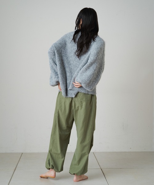 Omekashi(オメカシ)の「【earthy_】リサイクルヤーンシャギーニット(ニット/セーター・レディース・ライトグレー/ブルー/パープル/ベージュ・FREE)」の12枚目の写真