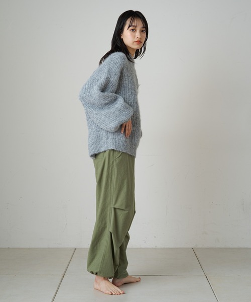 Omekashi(オメカシ)の「【earthy_】リサイクルヤーンシャギーニット(ニット/セーター・レディース・ライトグレー/ブルー/パープル/ベージュ・FREE)」の14枚目の写真