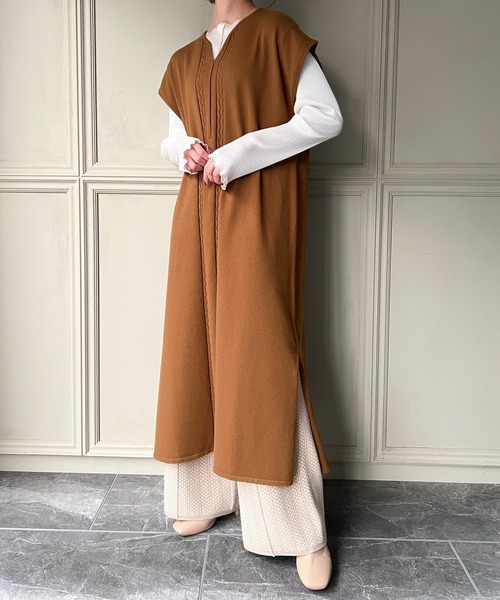 knit Jemade（ニットジェメイド）の「キーネックニットケーブルベストワンピース（ワンピース・レディース・ブラウン/クリーム/ブラック・FREE）」の10枚目の写真