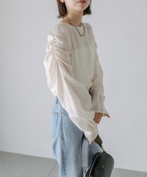 mystic（ミスティック）の「シアーパワショルブラウス（シャツ/ブラウス・レディース・ブラック/オフホワイト/ブルー・FREE）」の6枚目の写真