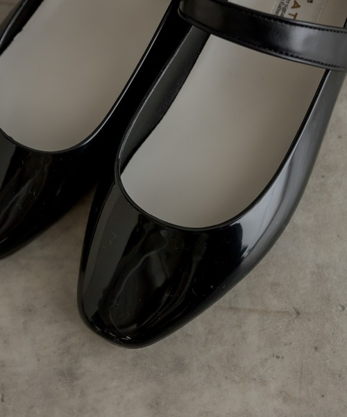 TEMPERATE（テンパレイト）の「別注【TEMPERATE（テンパレイト）】 ストラップパンプス（パンプス・レディース・ブラック/グレー・38/36/40）」の16枚目の写真