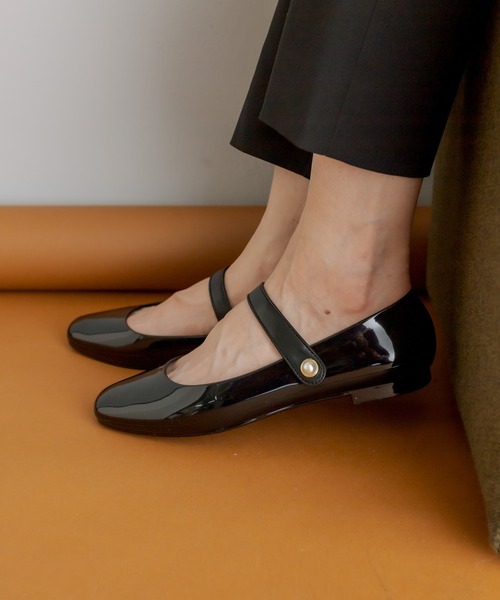 TEMPERATE（テンパレイト）の「別注【TEMPERATE（テンパレイト）】 ストラップパンプス（パンプス・レディース・ブラック/グレー・38/36/40）」の11枚目の写真