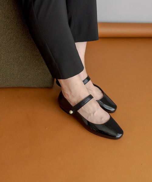 TEMPERATE（テンパレイト）の「別注【TEMPERATE（テンパレイト）】 ストラップパンプス（パンプス・レディース・ブラック/グレー・38/36/40）」の8枚目の写真