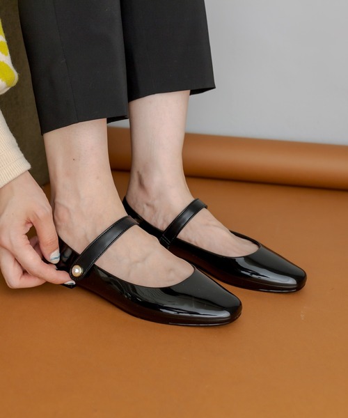 TEMPERATE（テンパレイト）の「別注【TEMPERATE（テンパレイト）】 ストラップパンプス（パンプス・レディース・ブラック/グレー・38/36/40）」の21枚目の写真