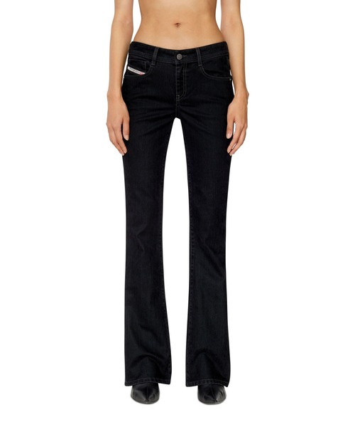 DIESEL(ディーゼル)の「FW22 レディース デニム ブーツカット ブラック(デニムパンツ・レディース・ブラック・25inch/31inch/29inch/23inch/27inch)」の8枚目の写真