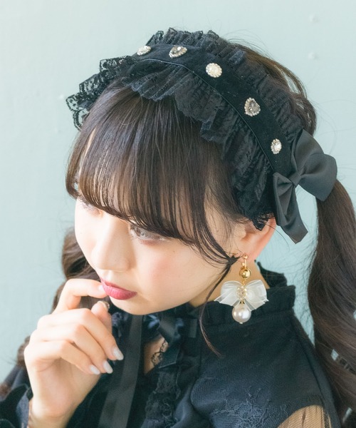 ROJITA(ロジータ)の「ビジュパール付きサイドリボンヘッドドレス(その他ヘアアクセサリー・レディース・ホワイト/ブラック・FREE)」の16枚目の写真