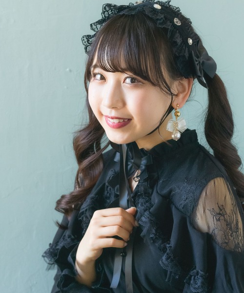 ROJITA(ロジータ)の「ビジュパール付きサイドリボンヘッドドレス(その他ヘアアクセサリー・レディース・ホワイト/ブラック・FREE)」の20枚目の写真