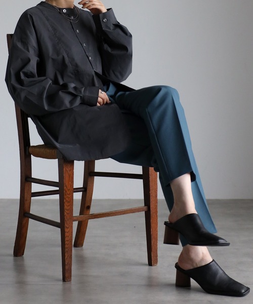 Fizz（フィズ）の「【maiko_wear × Fizz コラボ】　スタンドカラーデザインシャツ（シャツ/ブラウス・レディース・スミクロ/ホワイト/カーキ・M）」の7枚目の写真