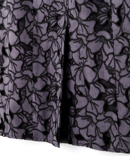 PROPORTION BODY DRESSING(プロポーションボディドレッシング)の「フェイクスエードフラワーカットワークタイトスカート / 1212220021(スカート・レディース・ブラウン/グレー/ダークグレー・MEDIUM/SMALL)」の5枚目の写真