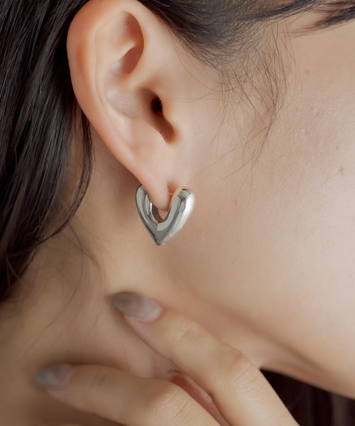 ■ANNIKA INEZ HEART HOOPS SML ハートフープピアス/SILVER 楽天市場】ANNIKA INEZ アニカイネズ ピアス Heart Hoops Sml
