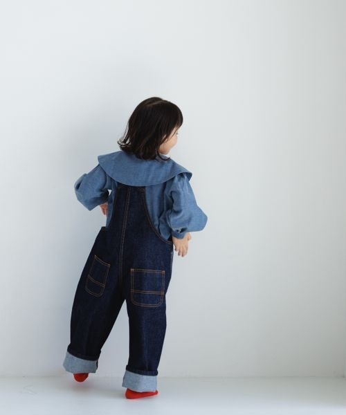 LOWRYS FARM（ローリーズファーム）の「ＣＯＮＥデニムオーバーオール　177896（サロペット/オーバーオール・キッズ・ワンウォッシュ・110cm/120cm/130cm/140cm/150cm）」の4枚目の写真
