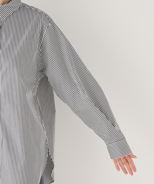 Spick & Span（スピックアンドスパン）の「スタンダードコットンシャツ（シャツ/ブラウス・レディース・ホワイト/サックスブルー/マルチ・FREE）」の18枚目の写真