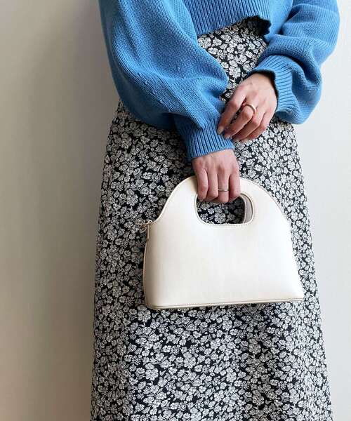 OPAQUE.CLIP（オペークドットクリップ）の「◆ホールハンドルミニバッグ【2WAY】（ショルダーバッグ・レディース・ブラック/オフホワイト/ピンク系・00）」の4枚目の写真