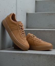 AAA+（サンエープラス）の「GERMAN TRAINER   バルカナイズド製法   ジャーマントレーナー ユニセックス（スニーカー）」
