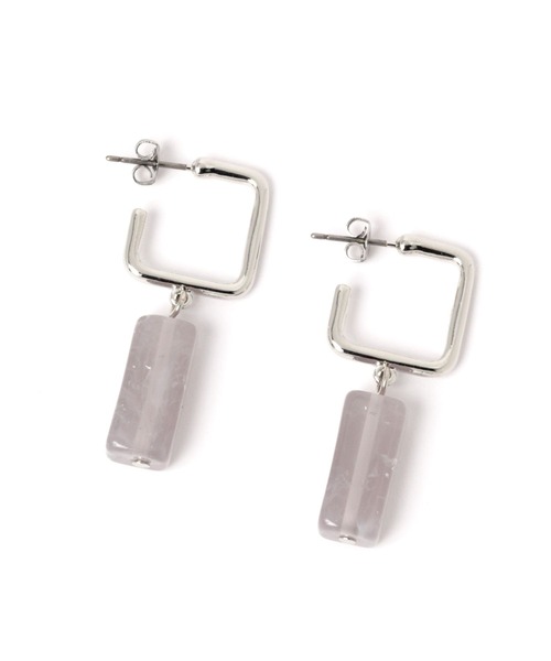 LAKOLE(ラコレ)の「樹脂スクエアピアス / 183663(ピアス(両耳用)・レディース・その他1/その他2・FREE)」の2枚目の写真