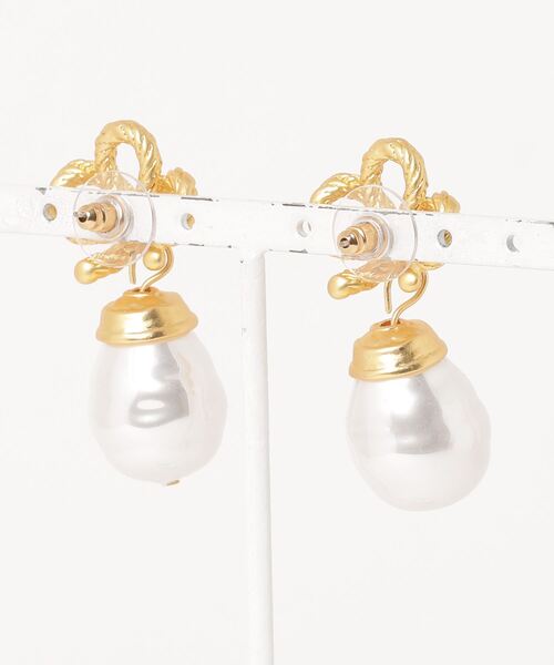 LYEON（リヨン）の「vintage風ロープピアス（ピアス（両耳用）・レディース・ゴールド・FREE）」の4枚目の写真