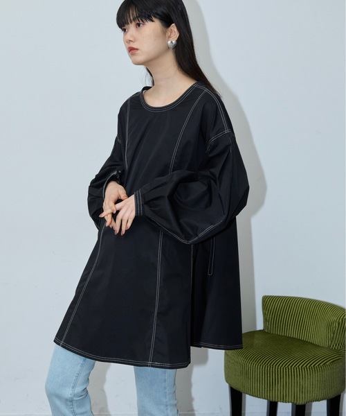 THE YOn(ザヨン)の「2WAYボリュームカーブスリーブパネルフレアチュニック(シャツ/ブラウス・レディース・セージグリーン/ブラック/アイボリー・FREE)」の19枚目の写真