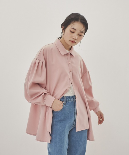 idem（イデム）の「volume sleeve tuck shirt/裾デザインシャツ（シャツ/ブラウス・レディース・ブラック/ホワイト/ピンク・FREE）」の11枚目の写真