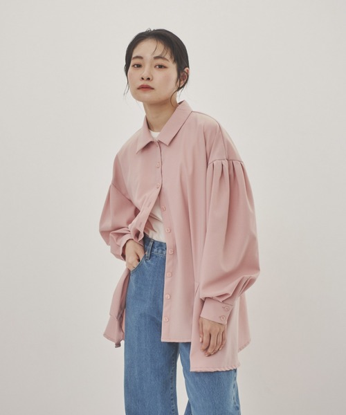 idem（イデム）の「volume sleeve tuck shirt/裾デザインシャツ（シャツ/ブラウス・レディース・ブラック/ホワイト/ピンク・FREE）」の12枚目の写真