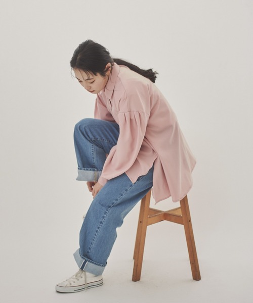 idem（イデム）の「volume sleeve tuck shirt/裾デザインシャツ（シャツ/ブラウス・レディース・ブラック/ホワイト/ピンク・FREE）」の20枚目の写真