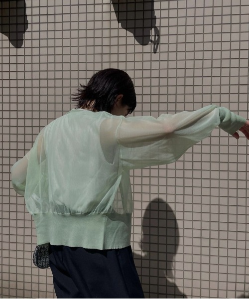 Ameri(アメリ)の「2WAY SHEER COMPACT KNIT CARDIGAN(カーディガン/ボレロ・レディース・ブラック/オレンジ/グリーン系その他・FREE)」の11枚目の写真
