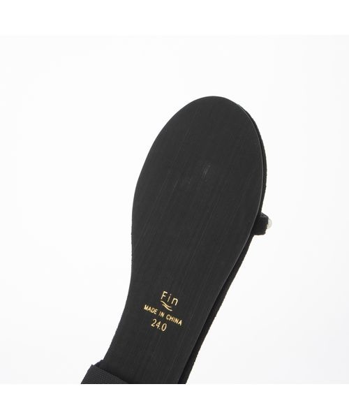 Fin（フィン）の「パールストラップサンダル【低反発スポンジ入り】（サンダル・レディース・ピンク/ベージュ/ブラック/ネイビー・23cm/24cm/25cm/22.5cm/23.5cm/24.5cm）」の8枚目の写真