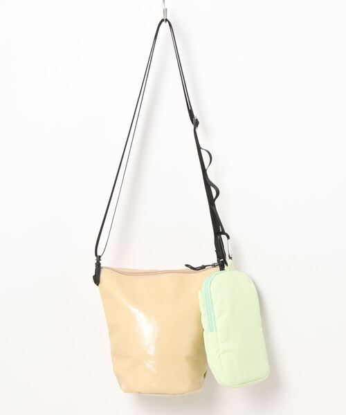 Q（キュー）の「セットマルチポシェット（ショルダーバッグ・レディース・エメラルド/ベージュ・ONE SIZE）」の8枚目の写真