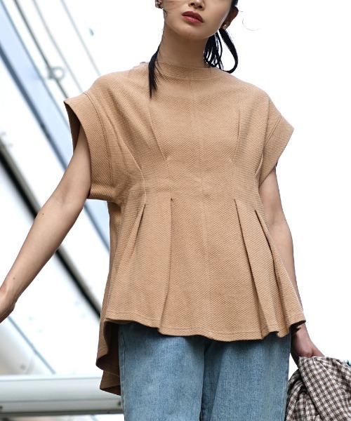 MIMIMEMETE（ミミメメット）の「サーマル フレンチスリーブプルオーバー（Tシャツ/カットソー・レディース・ベージュ/グリーン/ブラック/アイボリー・M）」の2枚目の写真