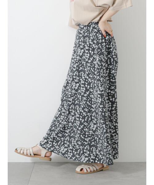 ehka sopo(エヘカソポ)の「小花柄フレアスカート(スカート・レディース・グリーン/レッド/ブラック・F)」の11枚目の写真