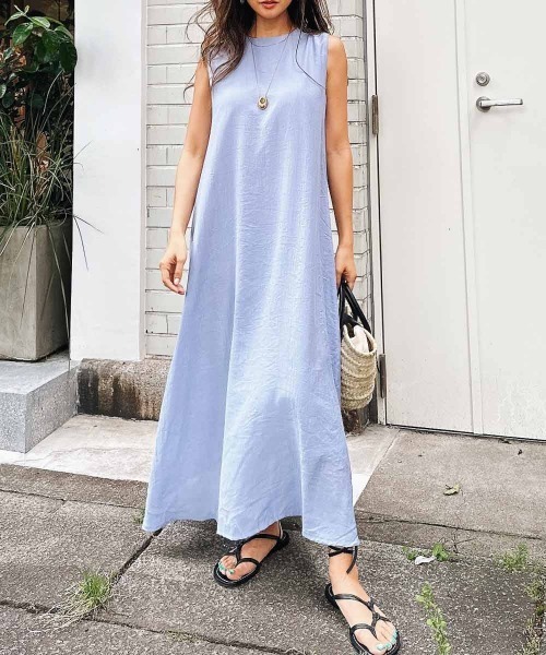 esutoreja(エストレジャ)の「バックデザインノースリーブドレス(ワンピース・レディース・ブルー/アイボリー/ブラック/イエロー・FREE)」の1枚目の写真