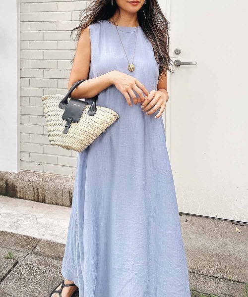 esutoreja(エストレジャ)の「バックデザインノースリーブドレス(ワンピース・レディース・ブルー/アイボリー/ブラック/イエロー・FREE)」の6枚目の写真