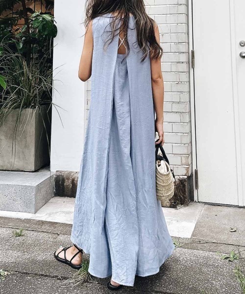 esutoreja(エストレジャ)の「バックデザインノースリーブドレス(ワンピース・レディース・ブルー/アイボリー/ブラック/イエロー・FREE)」の11枚目の写真