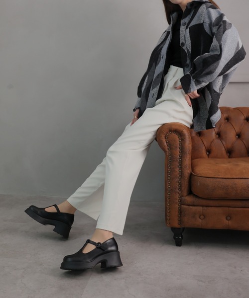 VIVIAN（ヴィヴィアン）の「厚底Tストラップシューズ　ZOZOTOWN+オフィシャルサイト限定商品（ドレスシューズ・レディース・アイボリー/ブラック・S/M/L/LL）」の10枚目の写真