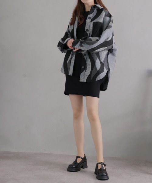 VIVIAN（ヴィヴィアン）の「厚底Tストラップシューズ　ZOZOTOWN+オフィシャルサイト限定商品（ドレスシューズ・レディース・アイボリー/ブラック・S/M/L/LL）」の12枚目の写真