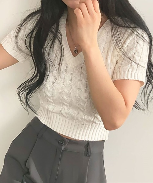 Girly Doll(ガーリードール)の「Vネックケーブル半袖ニット(ニット/セーター・レディース・ブルー/ブラック/ホワイト/ピンク・F)」の6枚目の写真