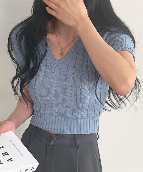 Girly Doll(ガーリードール)の「Vネックケーブル半袖ニット(ニット/セーター・レディース・ブルー/ブラック/ホワイト/ピンク・F)」の16枚目の写真