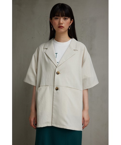 AZUL by moussy(アズールバイマウジー)の「リネンライク半袖シャツジャケット(テーラードジャケット・レディース・ダークグリーン/ブラック/アイボリー・FREE)」の7枚目の写真