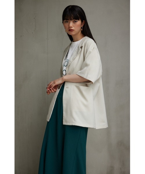 AZUL by moussy(アズールバイマウジー)の「リネンライク半袖シャツジャケット(テーラードジャケット・レディース・ダークグリーン/ブラック/アイボリー・FREE)」の5枚目の写真