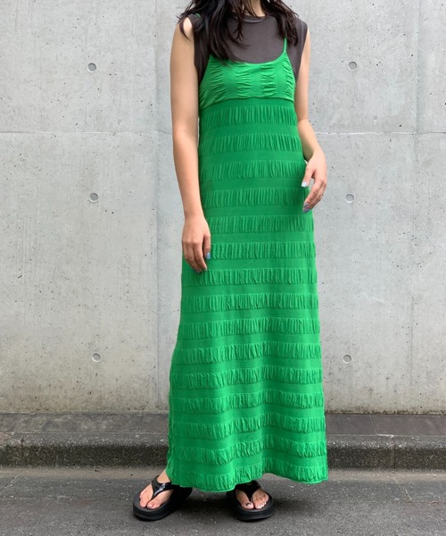 mi via loca（ミヴィアロカ）の「シャーリングボーダーキャミワンピース（ワンピース・レディース・ブラック/グリーン/ピンク/イエロー・FREE）」の15枚目の写真