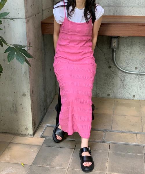 mi via loca（ミヴィアロカ）の「シャーリングボーダーキャミワンピース（ワンピース・レディース・ブラック/グリーン/ピンク/イエロー・FREE）」の8枚目の写真