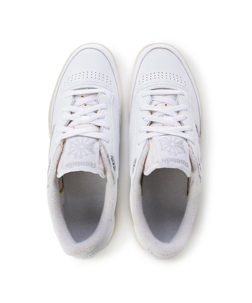 Reebok(リーボック)の「CLUB C 85 VINTAGE 100033001(スニーカー・メンズ・ホワイト・26.0cm/27.0cm/22.5cm/30.0cm/23.5cm/26.5cm/28.0cm/27.5cm/28.5cm/24.0cm/23.0cm/25.0cm/24.5cm/25.5cm/29.0cm)」の4枚目の写真