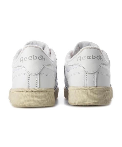 Reebok(リーボック)の「CLUB C 85 VINTAGE 100033001(スニーカー・メンズ・ホワイト・26.0cm/27.0cm/22.5cm/30.0cm/23.5cm/26.5cm/28.0cm/27.5cm/28.5cm/24.0cm/23.0cm/25.0cm/24.5cm/25.5cm/29.0cm)」の5枚目の写真