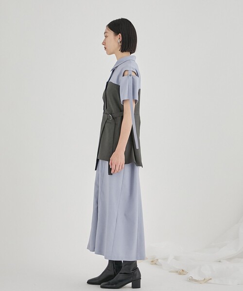 PUBLIC TOKYO（パブリックトウキョウ）の「ブロッキングシャツワンピース（ワンピース・レディース・ベージュ/サックスブルー・FREE）」の4枚目の写真