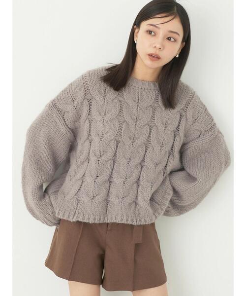 earth music&ecology(アースミュージックアンドエコロジー)の「ローゲージ手編み風ケーブルプルオーバー(Tシャツ/カットソー・レディース・オフホワイト/グレイッシュベージュ/ブルー/レッド・FREE)」の7枚目の写真