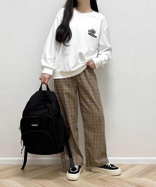 Cham.(チャム)の「カジュアルキャンパスリュック(バックパック/リュック・レディース・ホワイト/ブラック・F)」の4枚目の写真