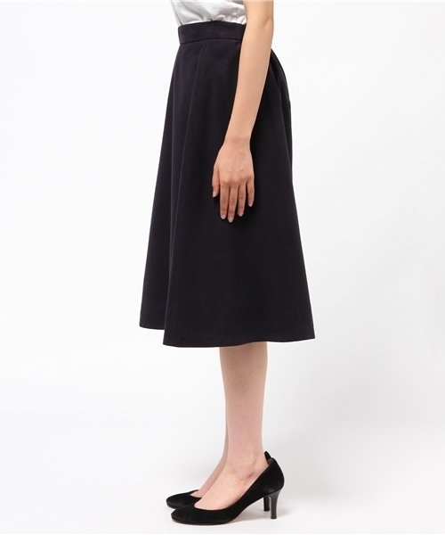 NATURAL BEAUTY BASIC（ナチュラルビューティーベーシック）の「【JJ 11月号掲載】フェイクスエードスカート（スカート・レディース・ダークベージュ/ネイビー・SMALL/MEDIUM/X-SMALL）」の8枚目の写真