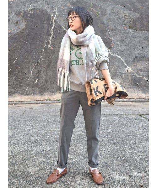 Right-on(ライトオン)の「【HONEYSUCKLE ROSE】ふわふわチェック太フリンジマフラー(マフラー・レディース・オレンジ/ブルー・ONE SIZE)」の3枚目の写真