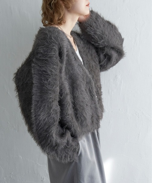 notch.（ノッチ）の「リバジャガードフェザーカーディガン（カーディガン/ボレロ・レディース・ライトグレー/オフホワイト/チャコールグレー・M）」の12枚目の写真