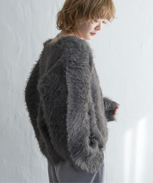 notch.（ノッチ）の「リバジャガードフェザーカーディガン（カーディガン/ボレロ・レディース・ライトグレー/オフホワイト/チャコールグレー・M）」の13枚目の写真