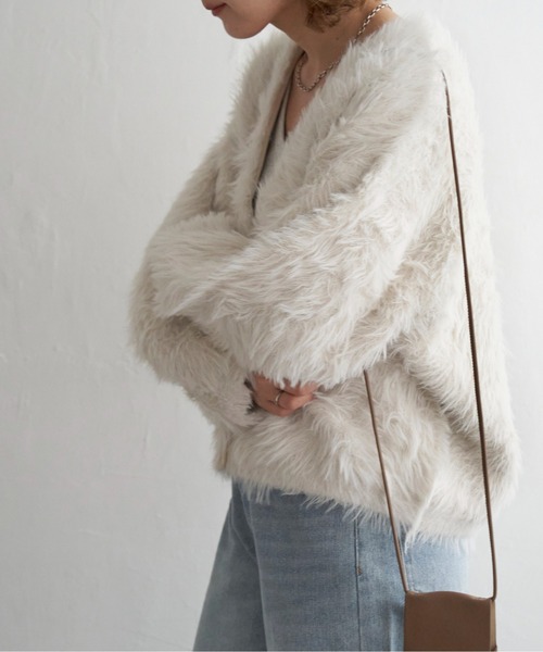 notch.（ノッチ）の「リバジャガードフェザーカーディガン